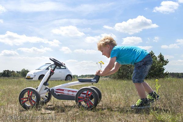 Het zadel is in meerdere standen verstelbaar.