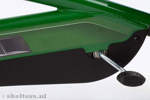 Trappen en remmen tijdens het sturen.