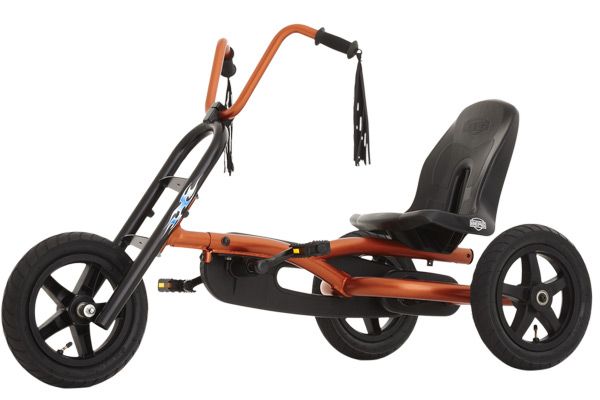 Voorzien van een verstelbare stoel. (3 standen)