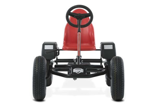 Inclusief scharnierende vooras.