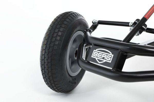 Het stoere BERG logo staat voorop.