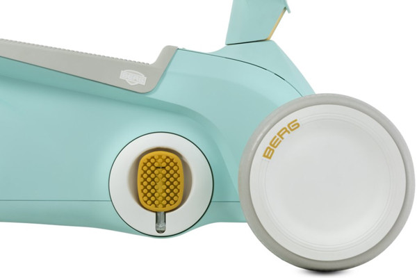 Met uitklap pedalensysteem.