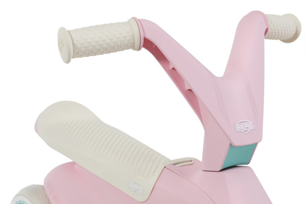 Onafhankelijk sturen met het speciale stuur.