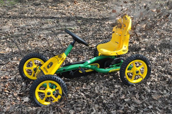 BERG John Deere skelter voor elk terrein.