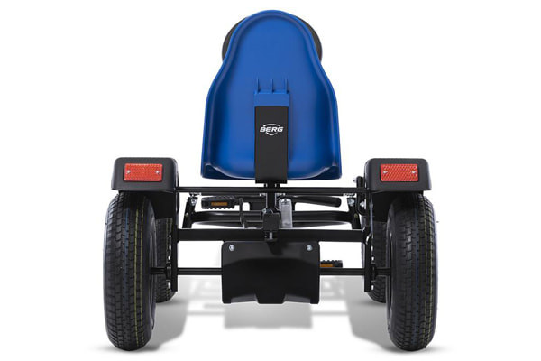 Inclusief spatborden met reflectoren.