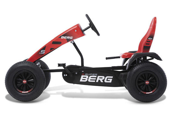 Met verstelbare zitting.